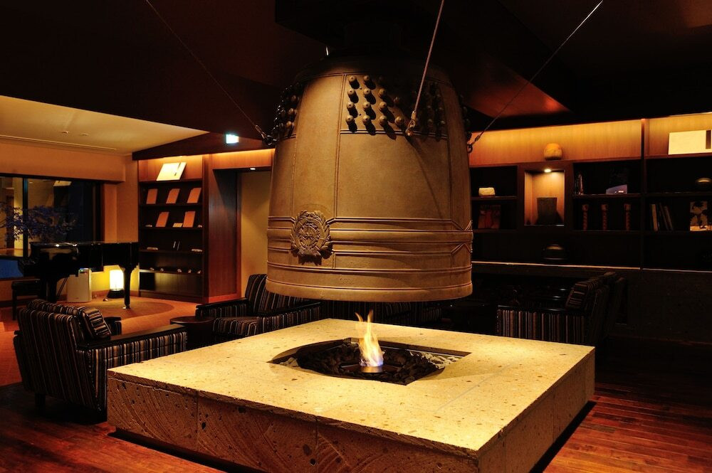 ロビーラウンジ