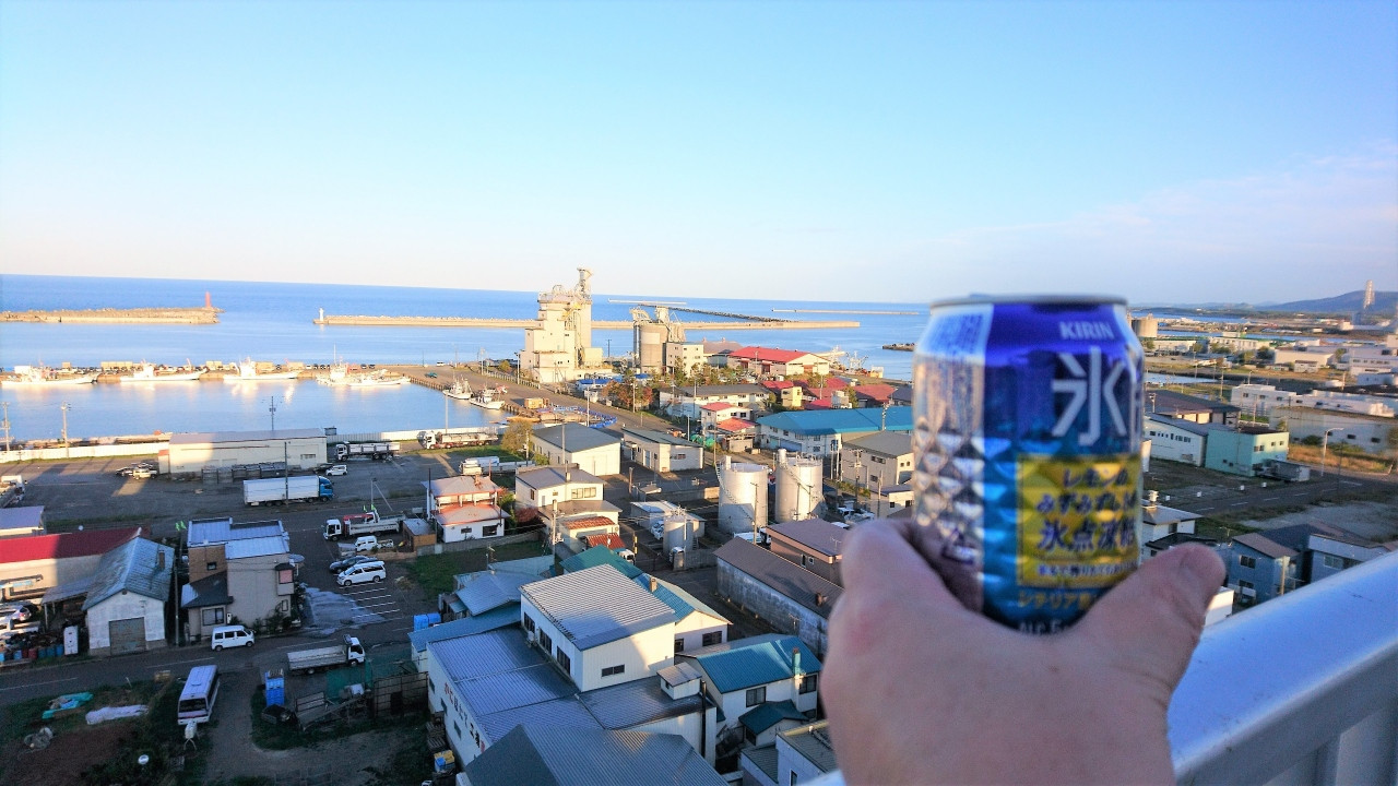 展望スペースで風呂上りにプシュ~