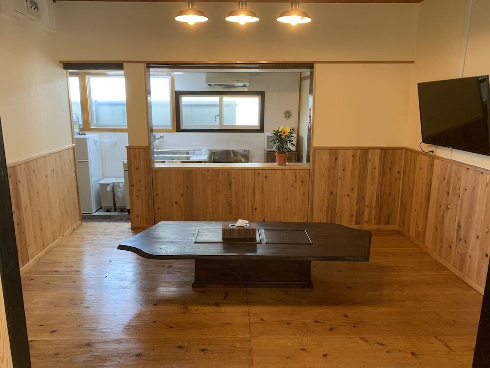 客室内のダイニングエリア