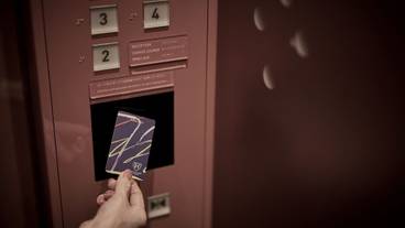 エレベーターセキュリティ / 4