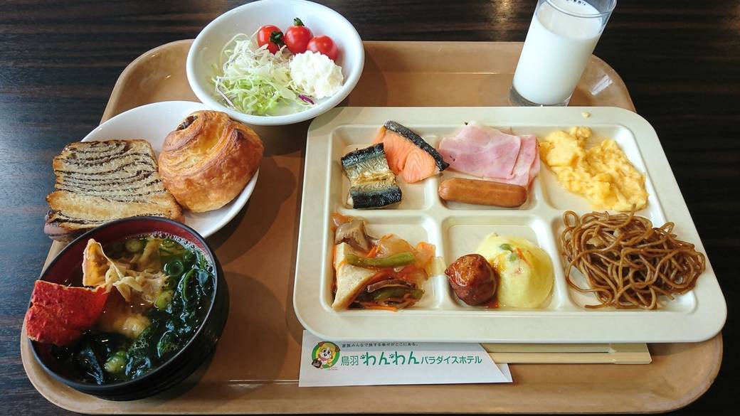 朝食の盛り付け一例① / 2