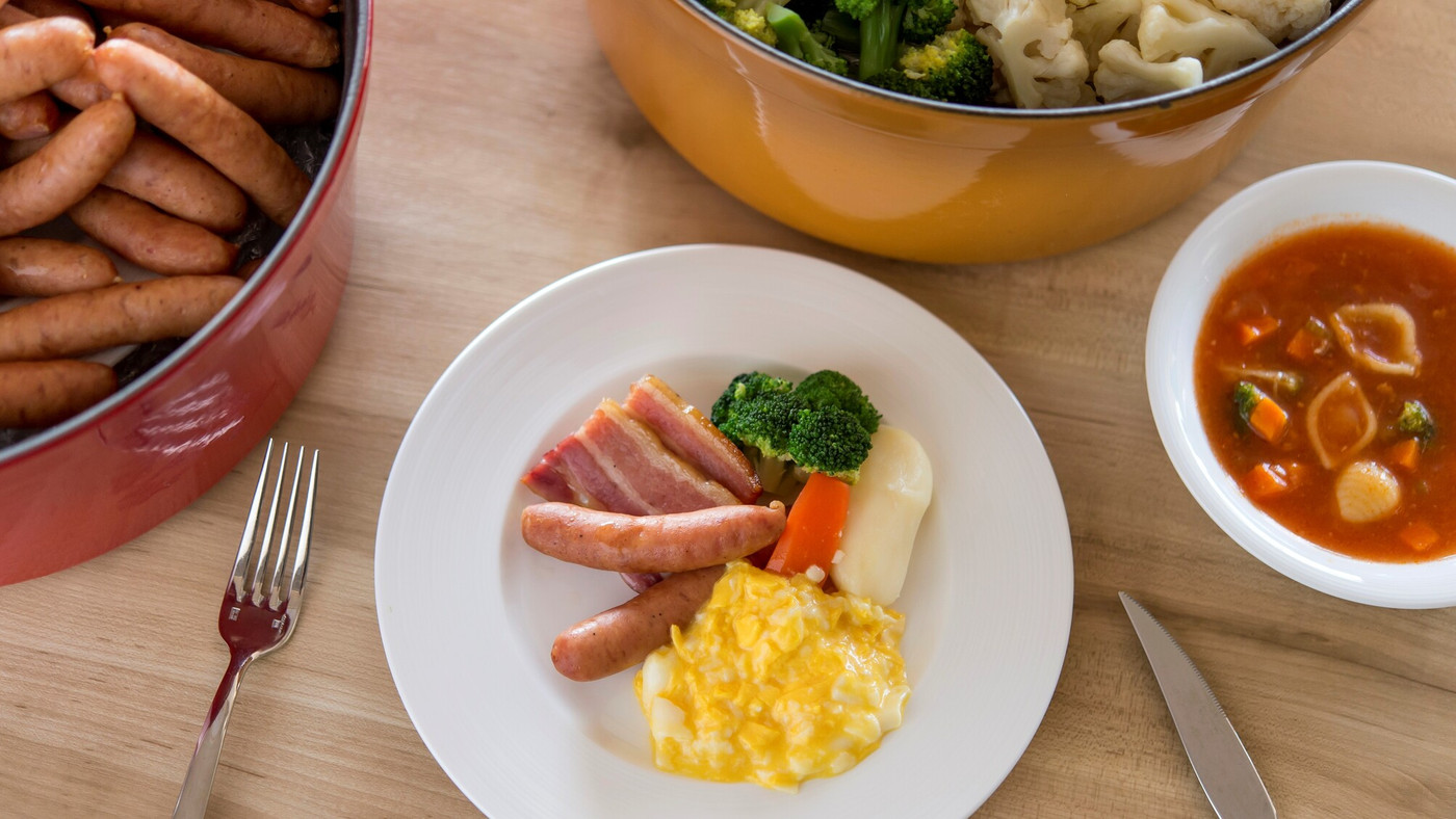 リボンたっぷりのキティルーム♪種類豊富な朝食ビュッフェも要チェック！3966035