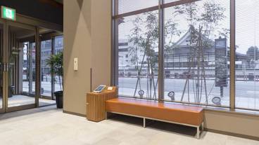 内部エントランス / 2