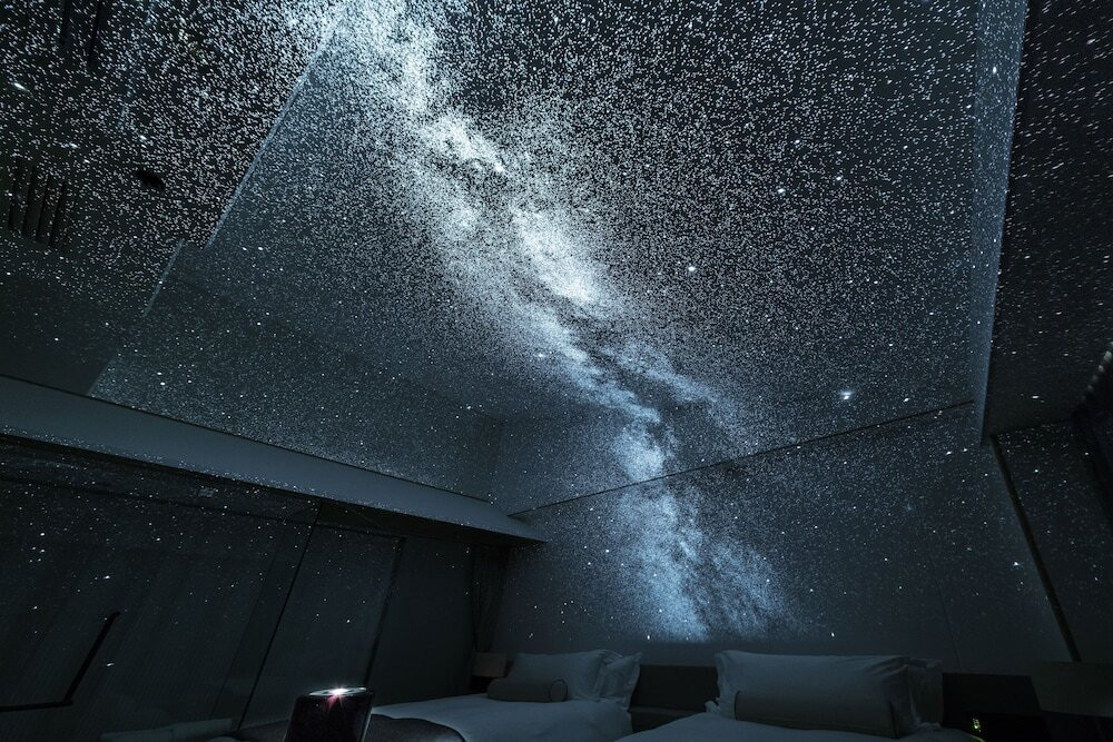 3階の全室に設置された「MEGASTAR」