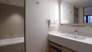 プレミアム ルーム シングルベッド 2 台 浴槽