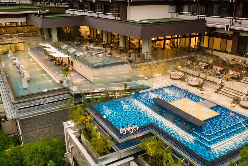 3つの巨大温泉施設で温泉三昧♪4229876