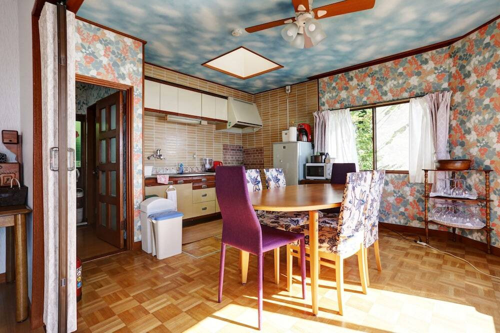 ロビーラウンジ