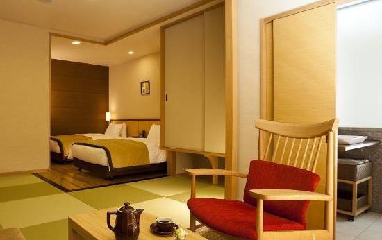 日光湯元温泉 奥日光 森のホテル（栃木県 リゾートホテル） / 1