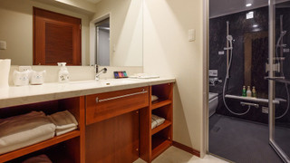 スーペリアルーム (レッド) : 定員2名 禁煙