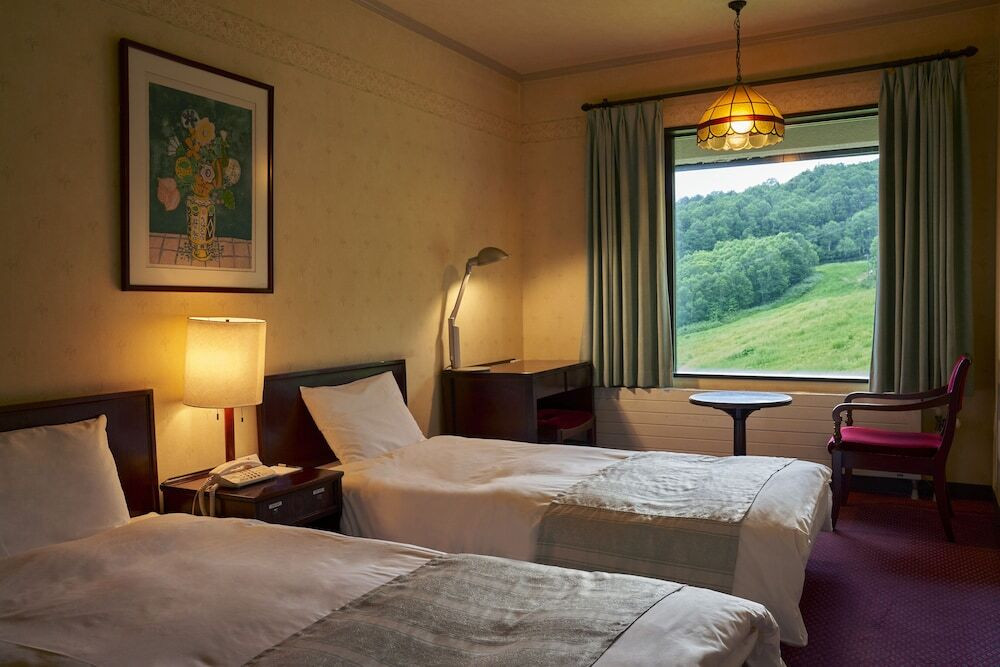 乳白色の雪見露天風呂とスキーも楽しめる！星に一番近い温泉3848810