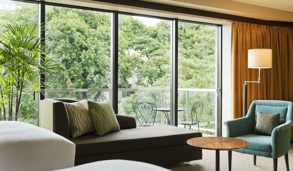 快適性を備えた
客室でのんびり / 4