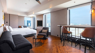 ジュニア スイート ベッド (複数台) 禁煙 エアポートビュー (2名利用)