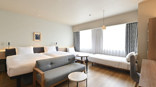 デラックスファミリールーム