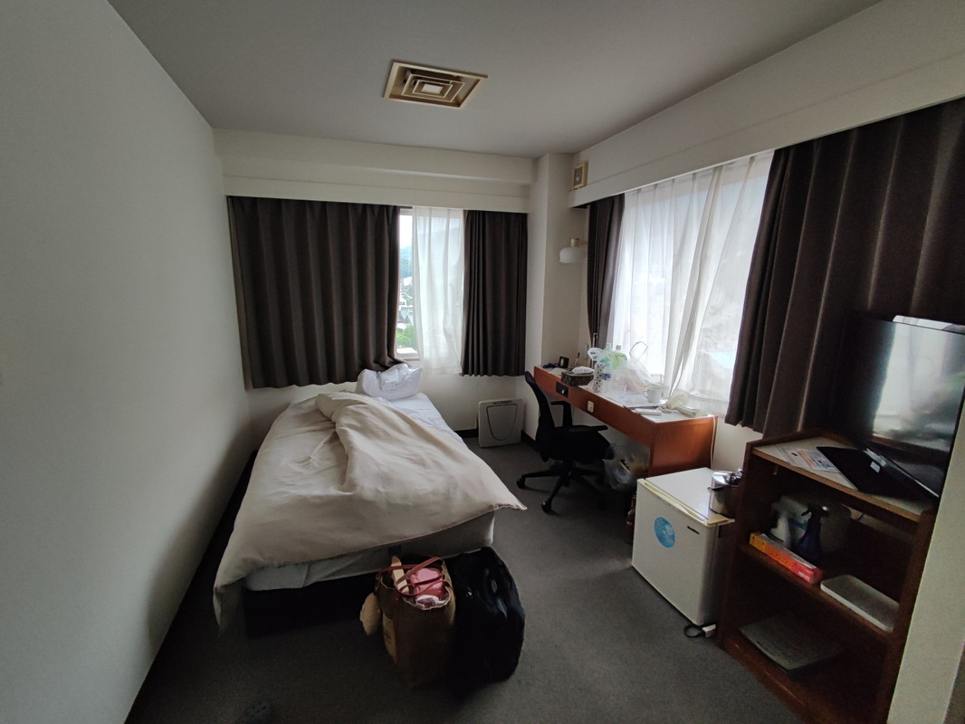 低価格路線だが間取りは古き良き温泉ホテルでゆったり。