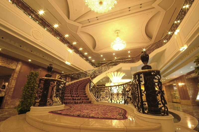 ラグジュアリーな空間で贅沢な時間を過ごそう4028721