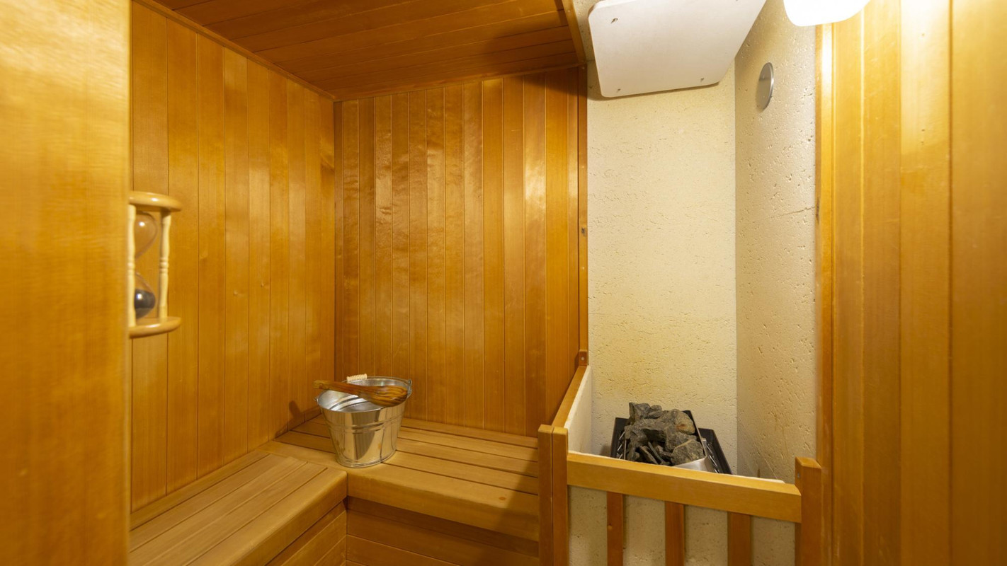 サウナ付貴賓室②