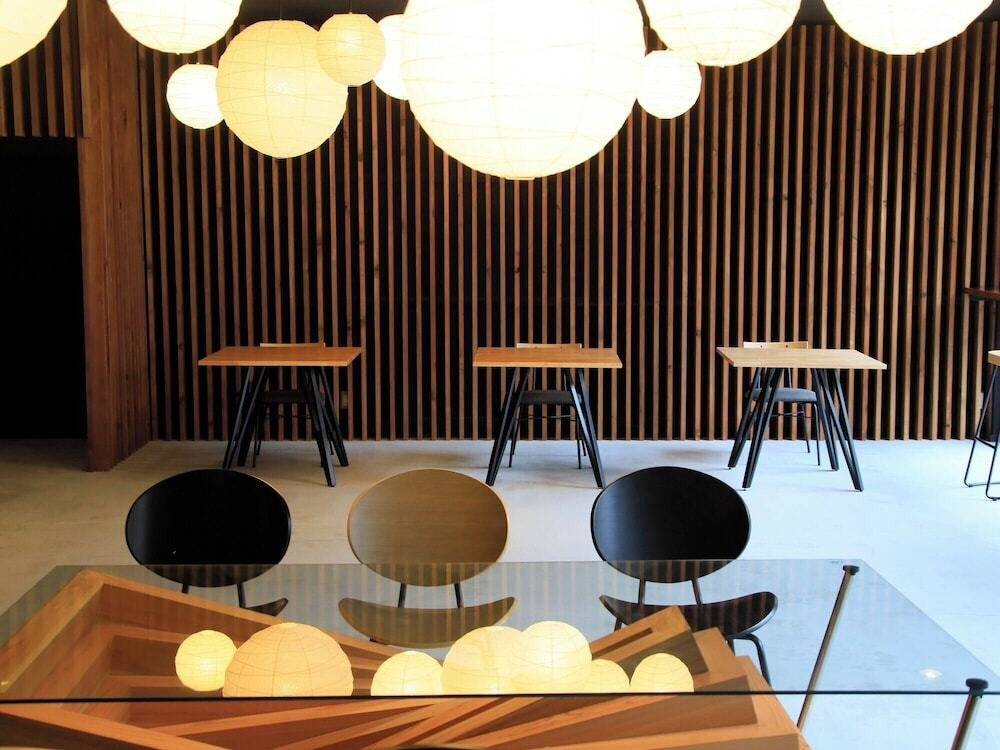 ロビーラウンジ