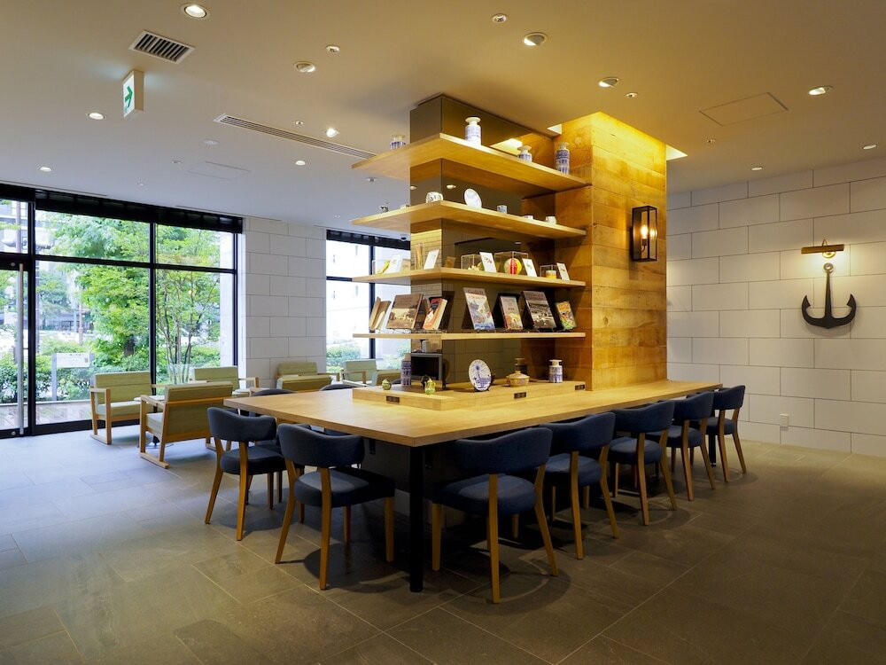 ロビーラウンジ