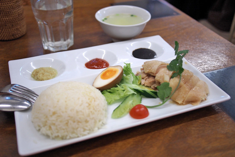9. シンガポール料理なら「ファイブスターカフェ」1283831