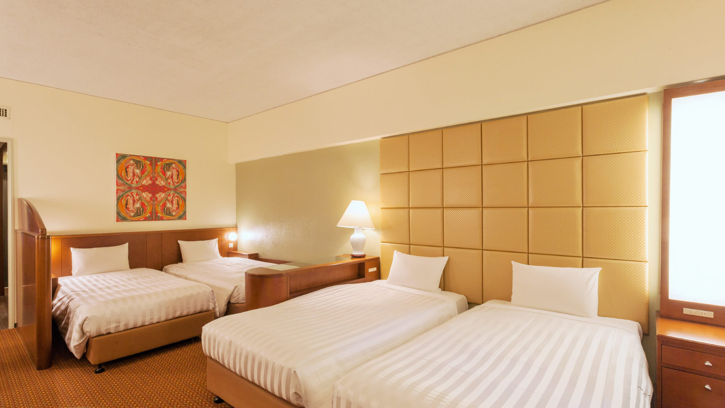 フォースルーム