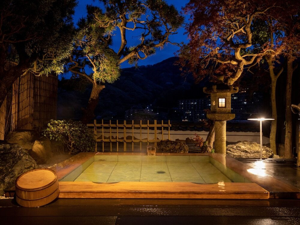 武家屋敷のよう。渋モダンなお部屋で贅沢に3551424