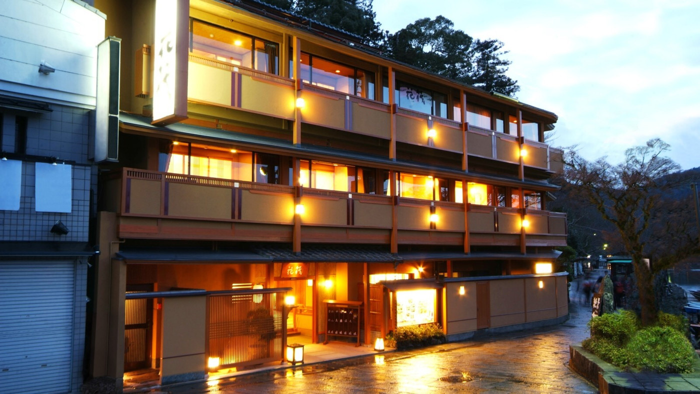 嵐山エリアの観光拠点に便利♪渡月橋のたもとに建つお宿4270083