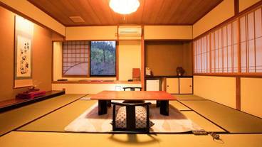 客室内のダイニングエリア / 8