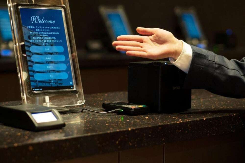 ロビーラウンジ