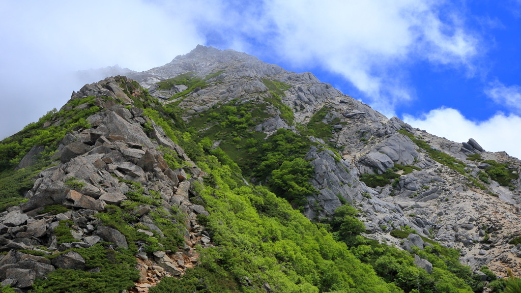 9.全国にある”駒ケ岳”の筆頭的存在の「甲斐駒ヶ岳（かいこまがたけ）」4235657