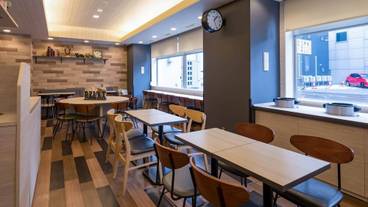 朝食スペース / 9