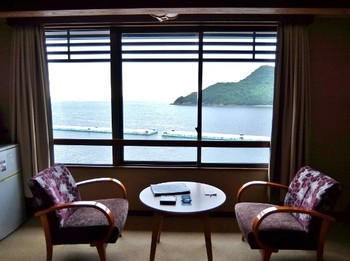 露天風呂付き客室から静かに瀬戸の風景を臨む3348312