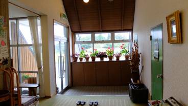 内部エントランス / 2