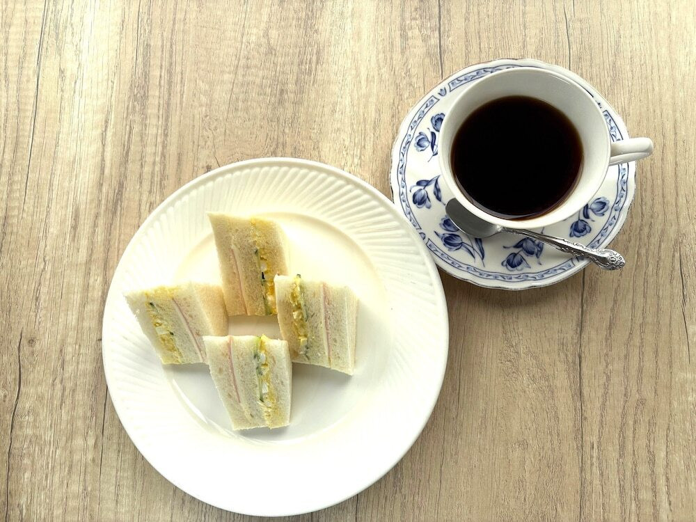 朝食