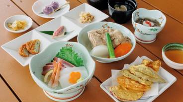 食事・飲み物 / 5