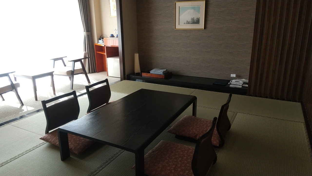 「葛西臨海公園」で目いっぱい遊んだ後は、和室でゆっくり団らんを4250696