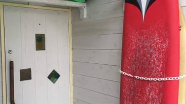 施設の入り口 / 13