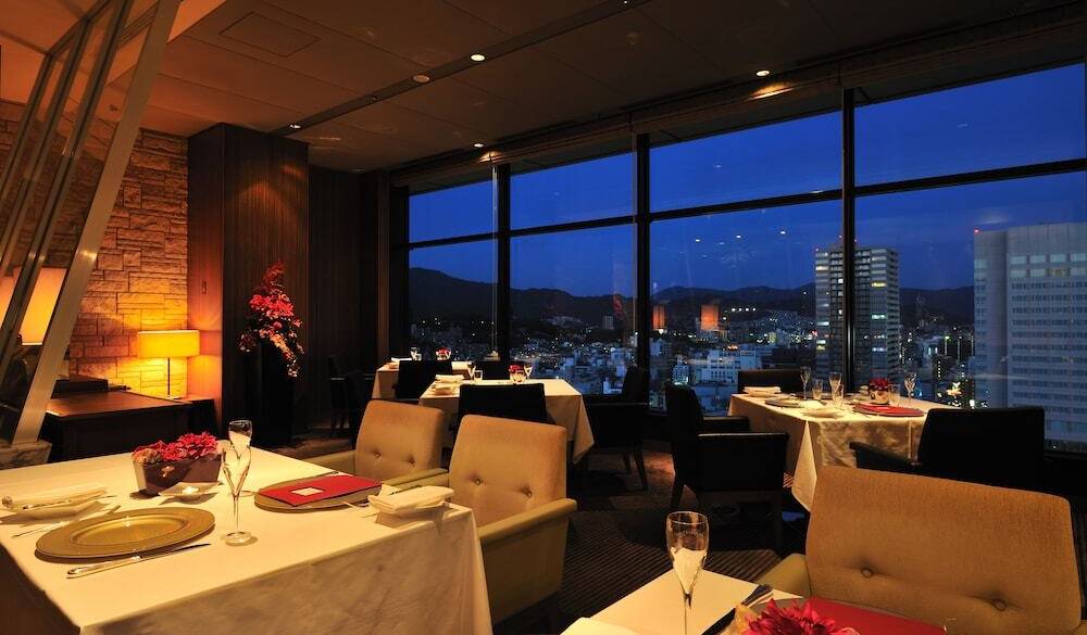 スカイレストラン「L&R」 / 5