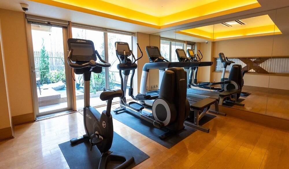 ジムにラウンジも♡
充実の館内施設 / 1