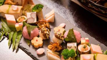 食事・飲み物 / 4