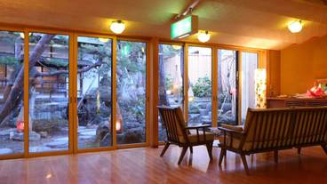 ロビー応接スペース / 7