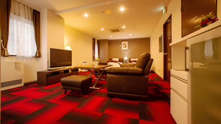 スイートルーム 201