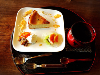 「ナイヤビンギ」料理 1104261 