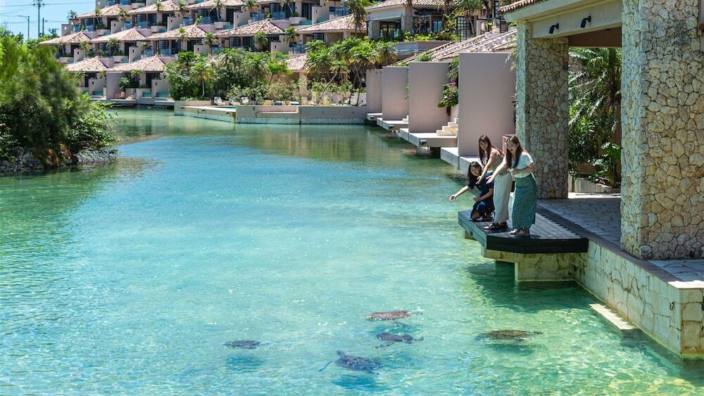 高台からの絶景が自慢。全室スイートのプレミアムなホテル4066222