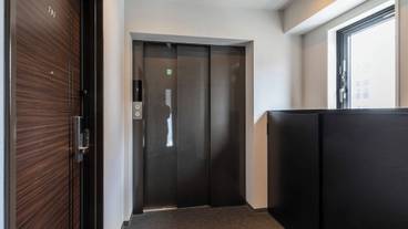 エレベーター / 2