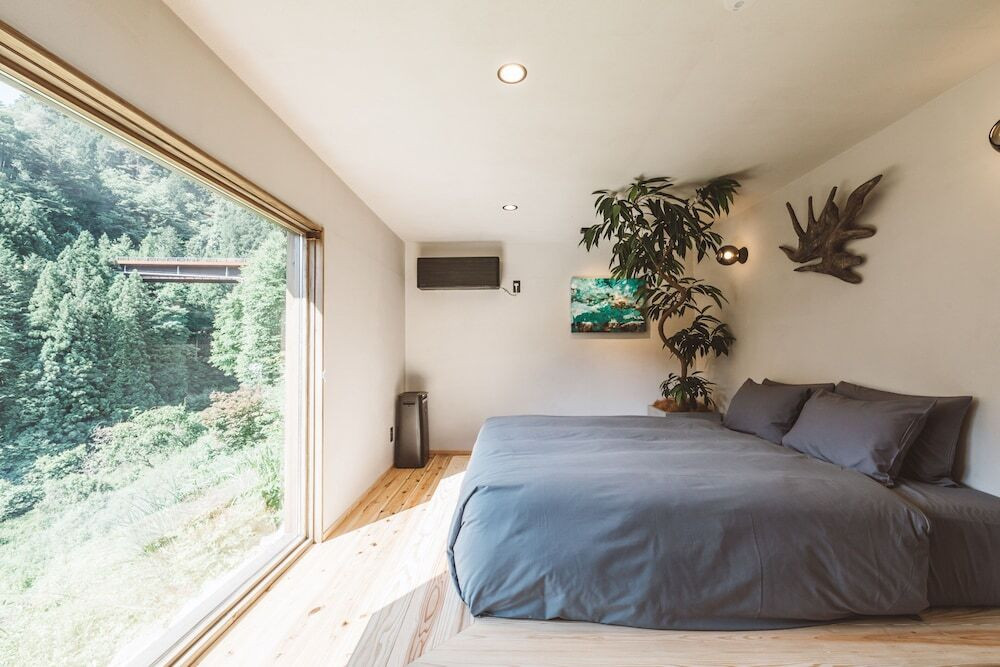 崖の家 KONAGATA 2 寝室②