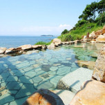 岬の上の混浴露天で非日常体験。和歌山「白浜温泉 浜千鳥の湯 海舟」