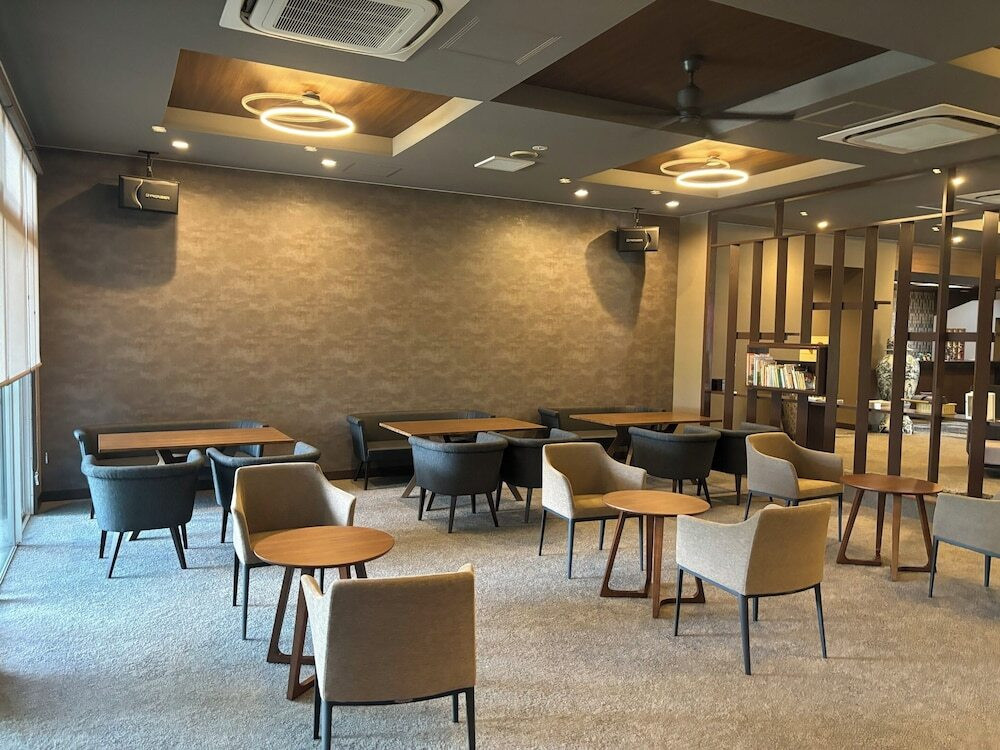 ロビーラウンジ