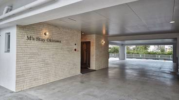 施設の入り口 / 5