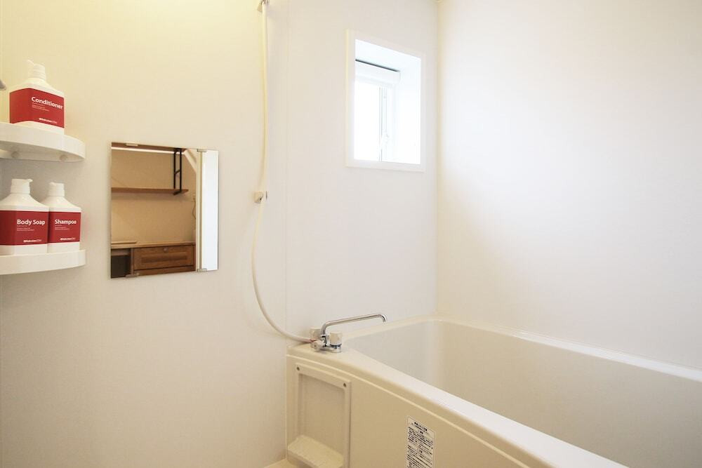 バスルームのシャワー