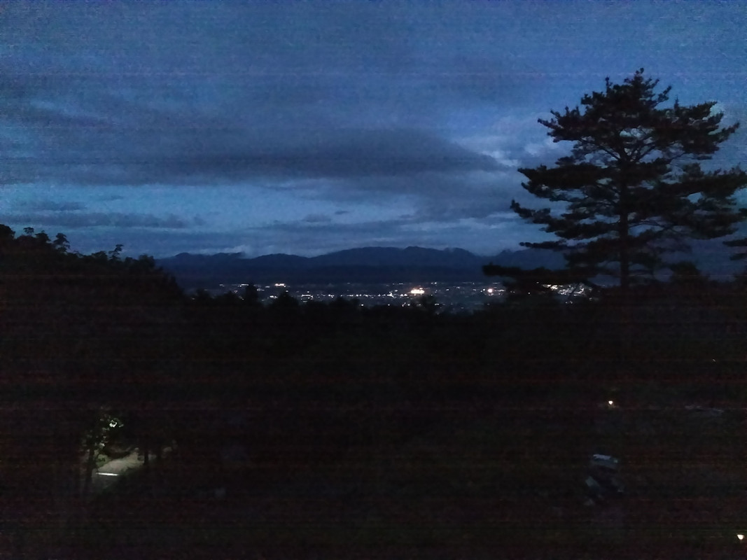 部屋からの眺めです。夜景が綺麗です。